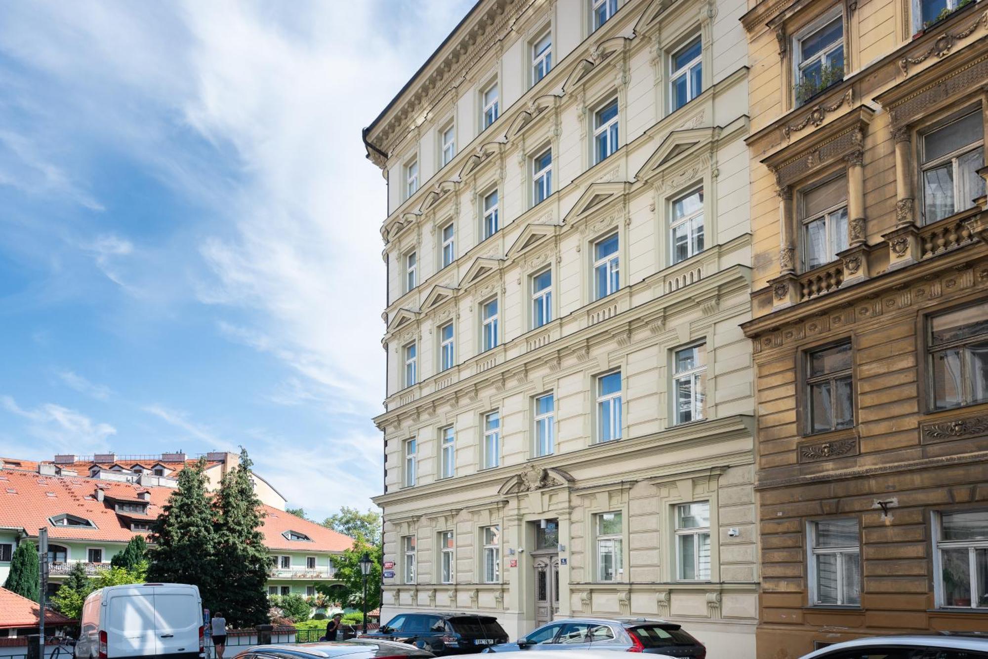Kampa Park Apartment Prag Exteriör bild